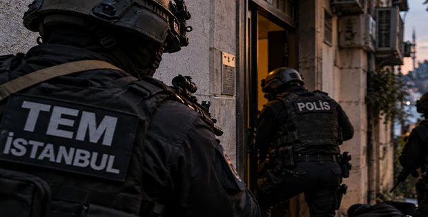 İstanbul’da IŞİD Operasyonunda Çatışma: Saldırı Hazırlığında Olduğu Belirtilen Şüpheli Etkisiz Hale Getirildi
