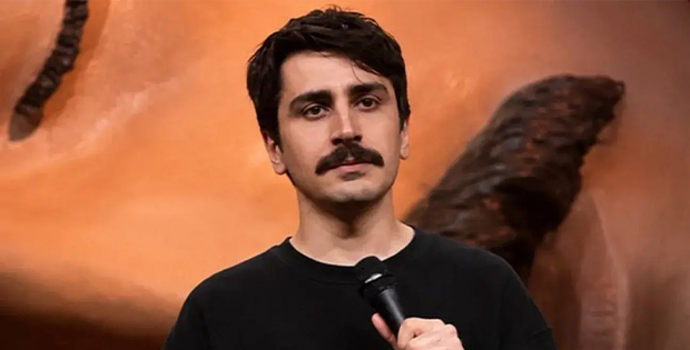 Tutuklu Komedyen Deniz Göktaş’tan Yeni Mesaj: “İki Kere Daha Tutuklandım”