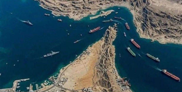 İran: Hürmüz Boğazı Kapalı Kalmaya Devam Edecek