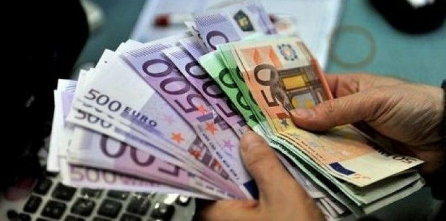 1 Euro 10.074 lira 