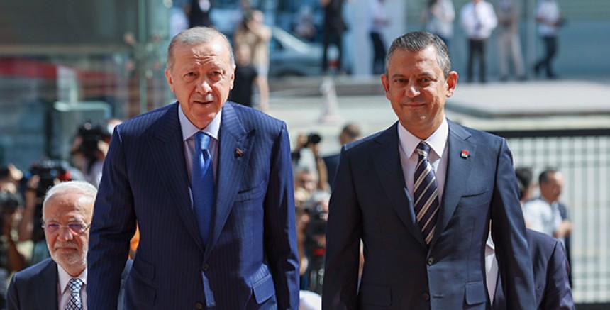 18 Yıl Sonra Bir İlk: Cumhurbaşkanı Erdoğan CHP Genel Merkezi'nde
