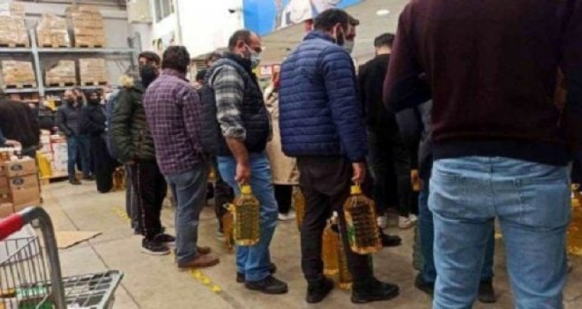 2021 Türkiye'sinde Sivas’ta  yağ kuyruğu!