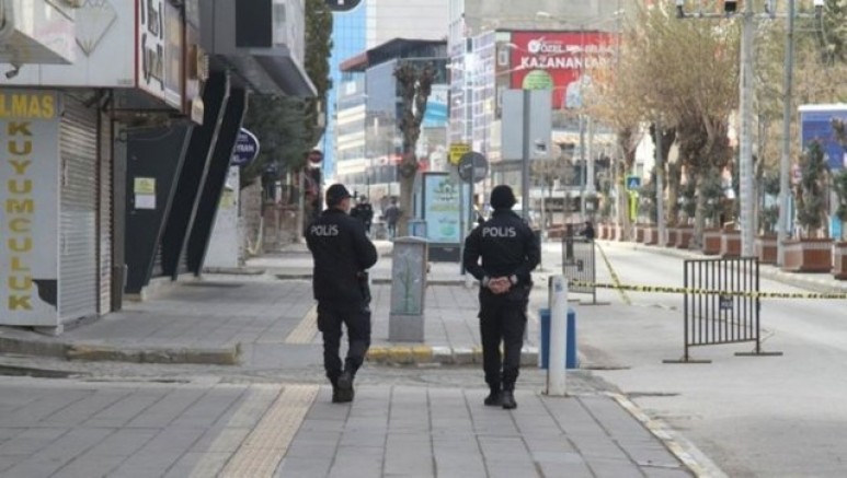 21 bin 495 kişiye kısıtlama cezası