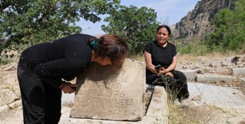 88 Yaşındaki Fatime Ülüş, Oğlunun Mezarı İçin Strazburg`dan Cudi Dağı`na Gitti