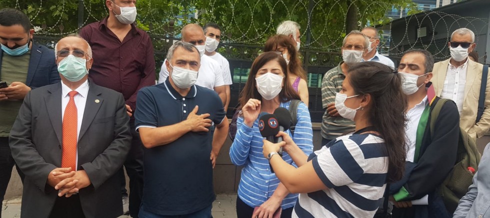 AABK Onursal Başkanı Turgut Öker’e verilen ceza paraya çevrildi, yurt dışı yasağı kaldırıldı