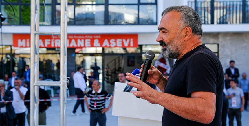 AABK Onursal Başkanı Turgut Öker yazdı: Alevi toplumu yeni sürece nasıl yaklaşmalıdır?