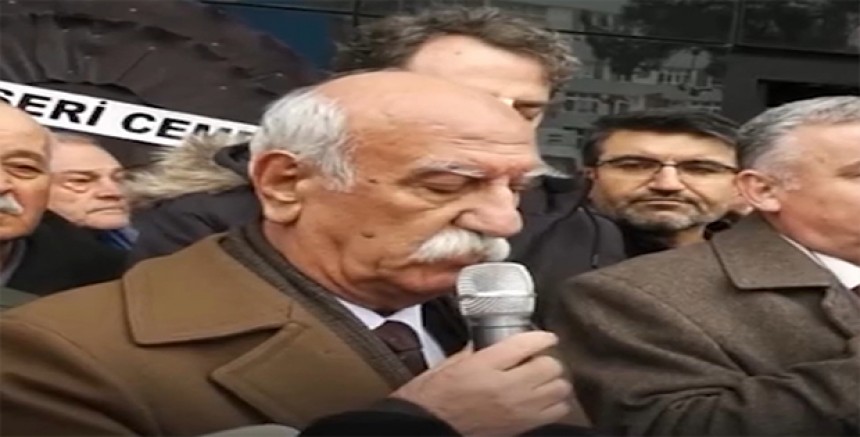 Abbas Tan’dan CHP Kayseri’ye Tepki: İl Başkanlığı Önüne Siyah Çelenk Bırakıldı
