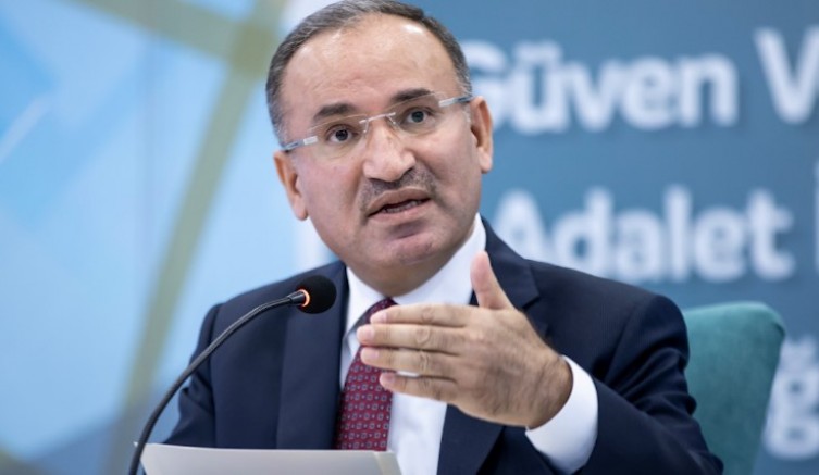 Adalet Bakanı Bozdağ: Kadınlarımıza seçilme hakkını tam anlamıyla hayata geçiren AK Parti ve Erdoğan’dır