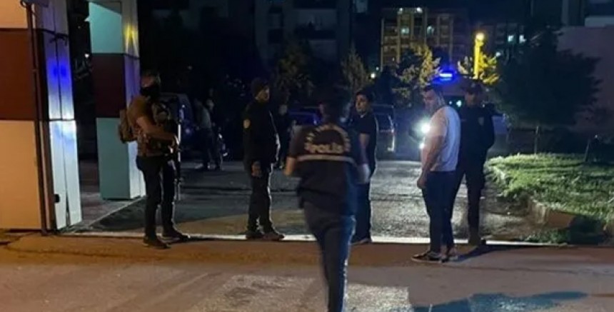 Adıyaman'da Polis Merkezi'nde Cinnet Geçiren Memur, 2 Amirini Vurarak öldürdü!