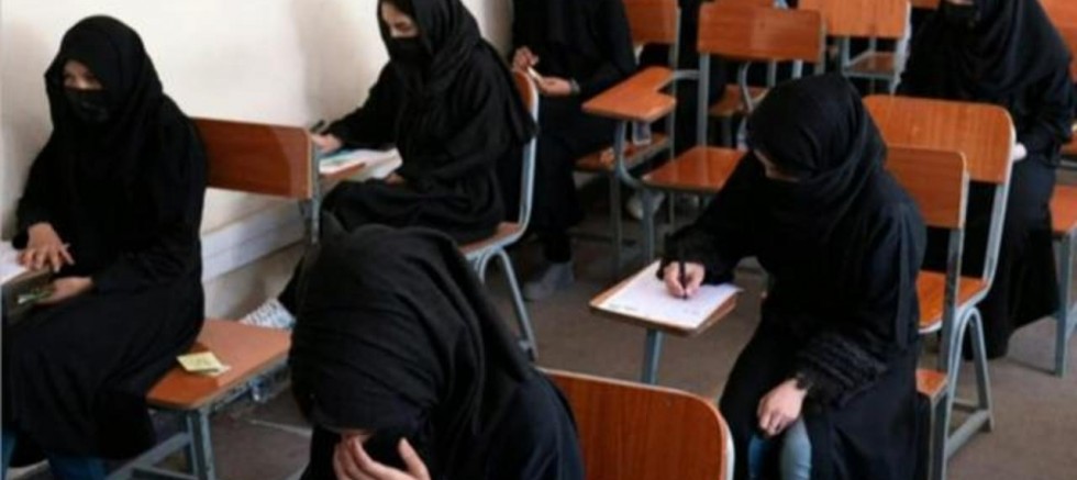 Afganistan’da Taliban, kadınların üniversiteye gitmesini yasakladı