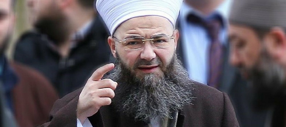 Ahmet Mahmut Ünlü: Ben Atatürk dönemi diyanetini istiyorum dedi 