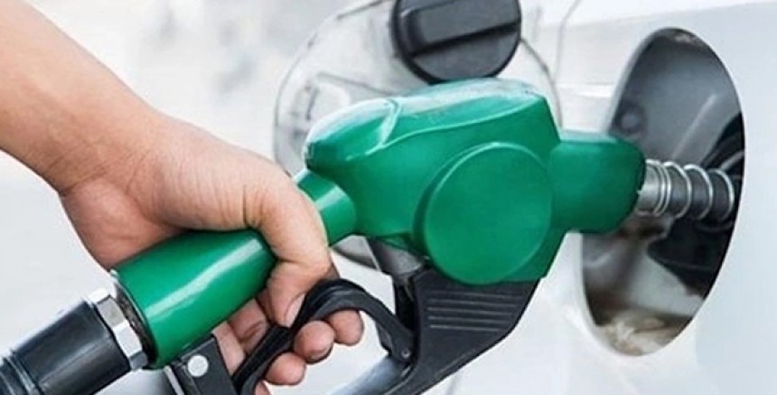 Akaryakıta beklenen zam geldi