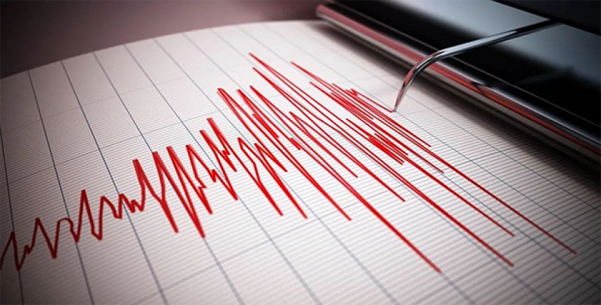 Akdeniz`de 3.7 Büyüklüğünde Deprem