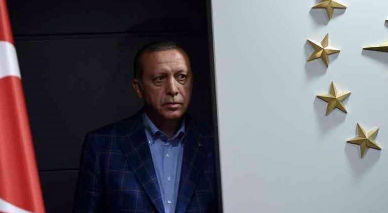 AKP’nin Oyları Erimeye Devam Ediyor