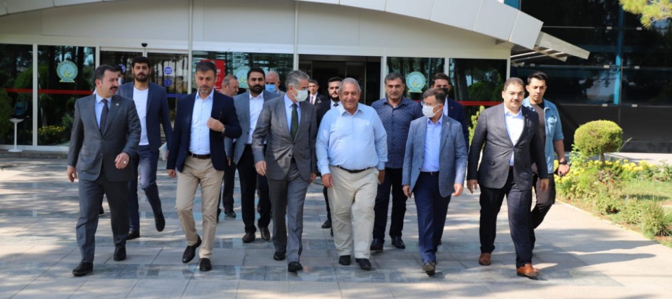 AKP Genel Başkan Yardımcısı Şanlıurfa’ya geldi