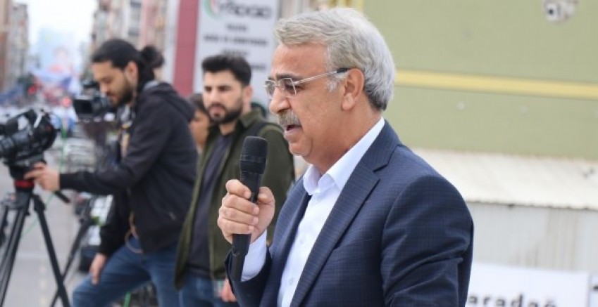 AKP kaybedeceğini anladı: Operasyonlar son çırpınışları