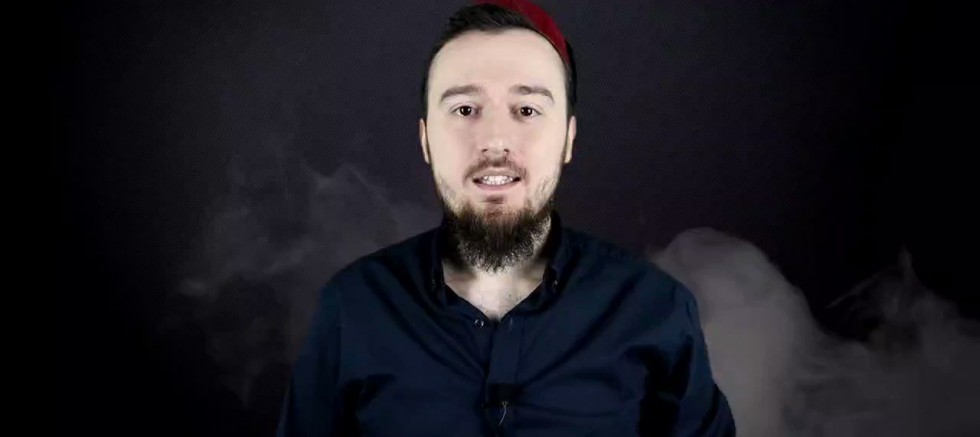 AKP’li isimden partiden istifa eden Amine Cansu Kaba’ya çirkin sözler: CHP’ye geçersen…