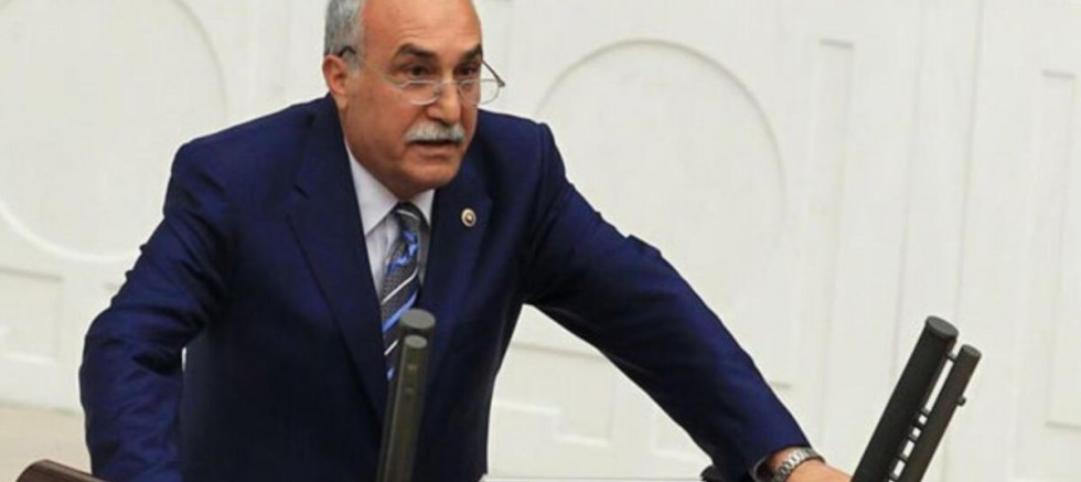AKP’li vekilden Bakan Koca’ya sitem!