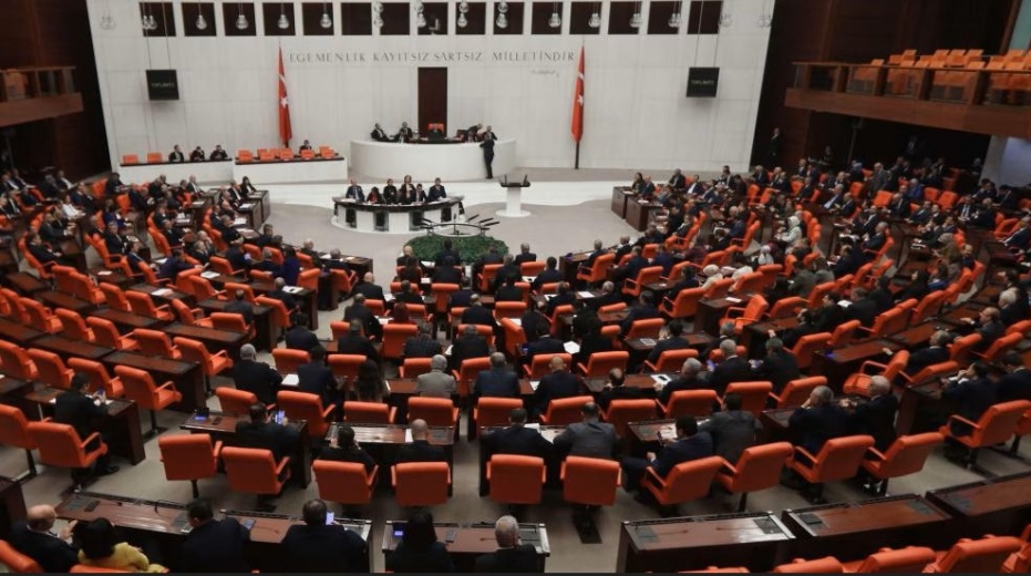 AKP, MHP İttifakıyla sansür yasası madem ede kabul ediliyor 