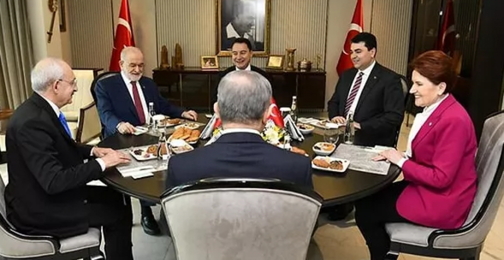 Akşener’in katılımıyla 6 masa toplantısı devam ediyor | Cumhurbaşkanı adayı açıklanacak 