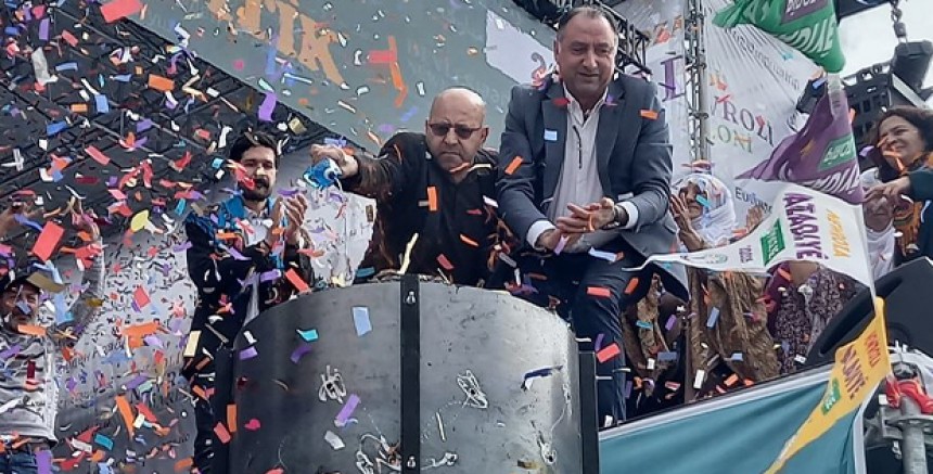 Ali Kenanoğlu yazdı: Saraçhane’de Kürtlere ve Sosyalistlere Saldıran Faşist Gruplar Kimler?