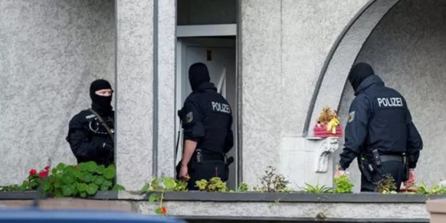 Alman polisinden EncroChat ve uyuşturucu çetesine operasyon