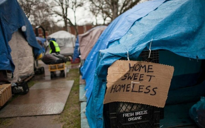 Almanya’nın Hamburg Şehrinde 13 Evsiz Sokakta Yaşamını Yitirdi 