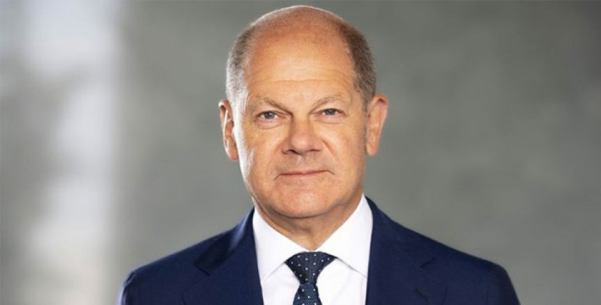 Almanya'da Kritik Güven Oylaması: Scholz Erken Seçimlerin Eşiğinde