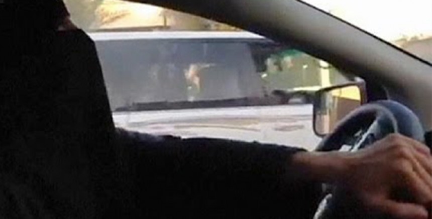Almanya'da mahkeme, trafikte yüzün gizlenmesi yasağından muaf tutulmak isteyen kadının başvurusunu reddetti