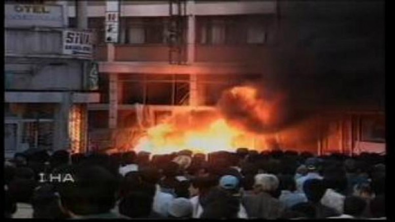 Almanya Sivas katliamı sanıkları için Türkiye'nin gerekli yasal girişimleri yerine getirmediği iddia ediliyor