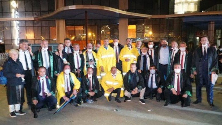 Ankara Belediyesinden baro başkanlarına çorba ve yağmurluk 