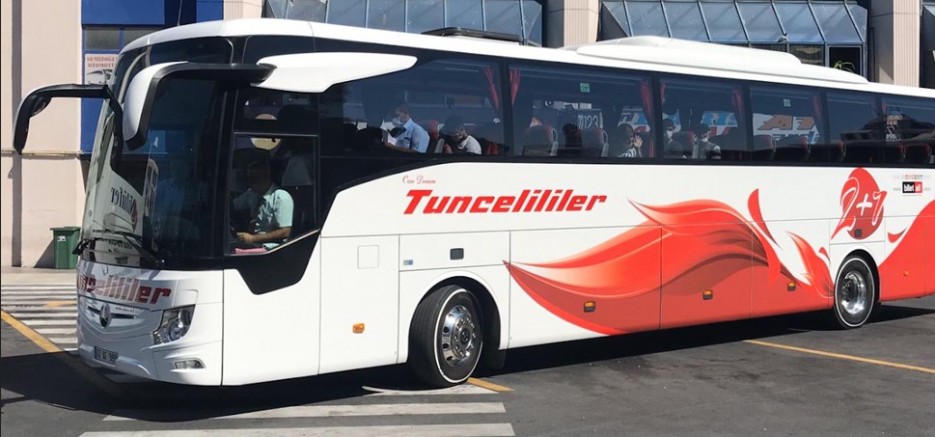 Antalya’da Can Dersim Tuncelililer Aracına Saldırı