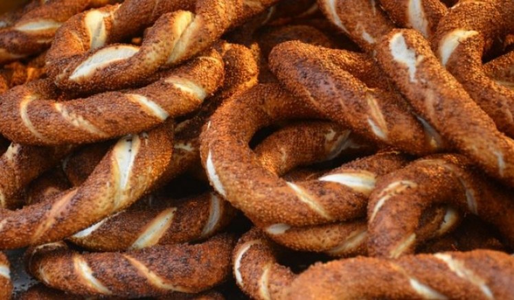 Antalya’da simit, 5 TL, poğaça, 6 TL, açma 7 TL oldu 