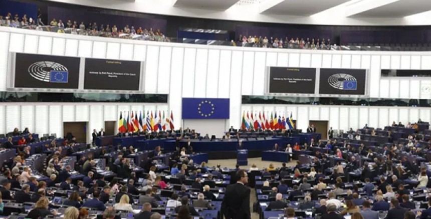 AP, Dağlık Karabağ krizindeki tutumu nedeniyle Avrupa Birliği'ni kınadı