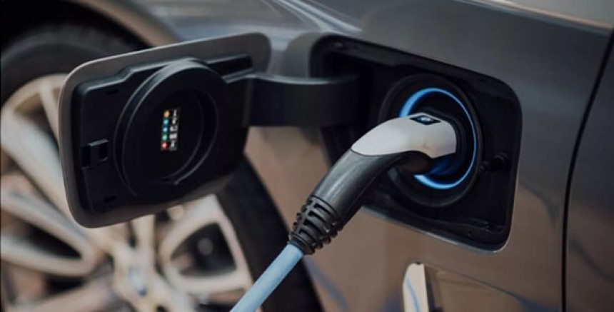 Araçlarda ÖTV Oranları Yeniden Belirlendi: Elektrikli Otomobillere de Zam Geldi