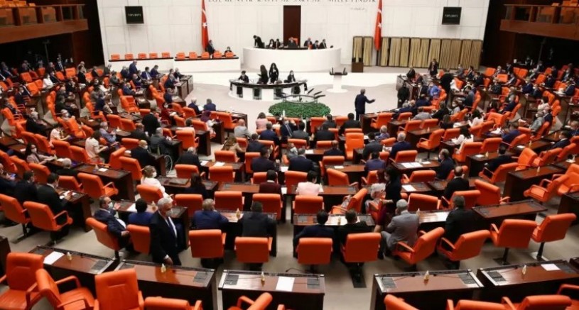 Aralarında HDP'li, DBP'li ve TİP'li vekillerin olduğu 10 yeni dokunulmazlık dosya Mecliste 