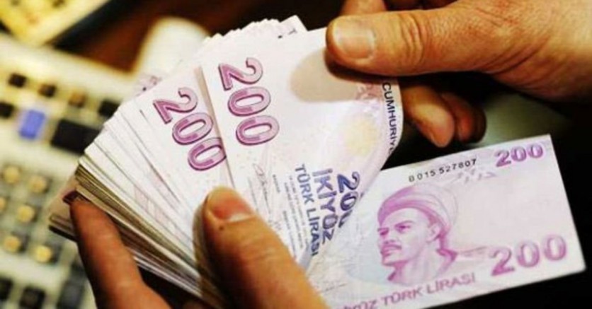 Asgari ücret yeniden değerlendirilecek!