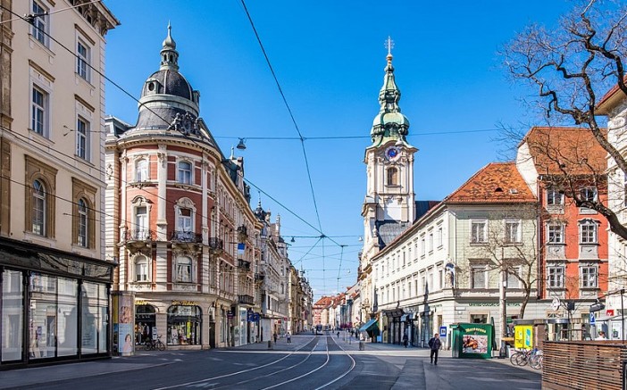 Avusturya Ağustos'ta karantina uygulamasını kaldırıyor 