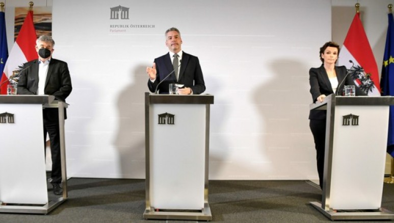 Avusturya’da aşı olanlara 500 Euro’luk alışveriş kuponu verilecek