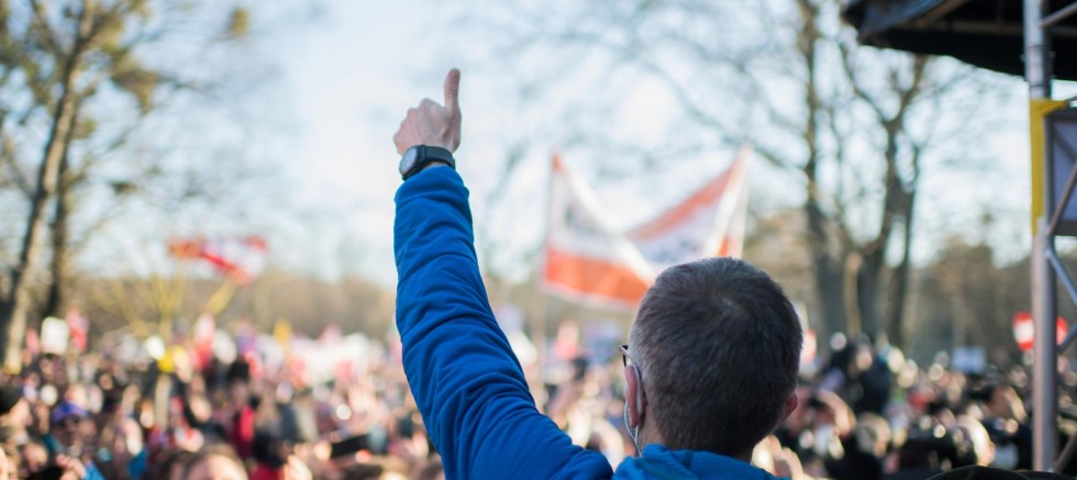 Avusturya’da aşırı sağcı parti aşı karşıtlığı adı altında güç toplamaya çalışıyor