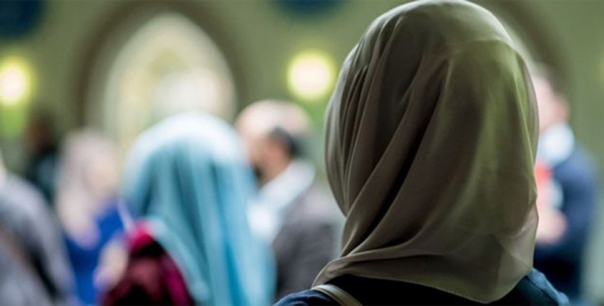 Avusturya’da Başörtüsü Yasağı Yasalaştı – 14 Yaş Altı Tüm Kız Öğrencilere Yasak Geliyor