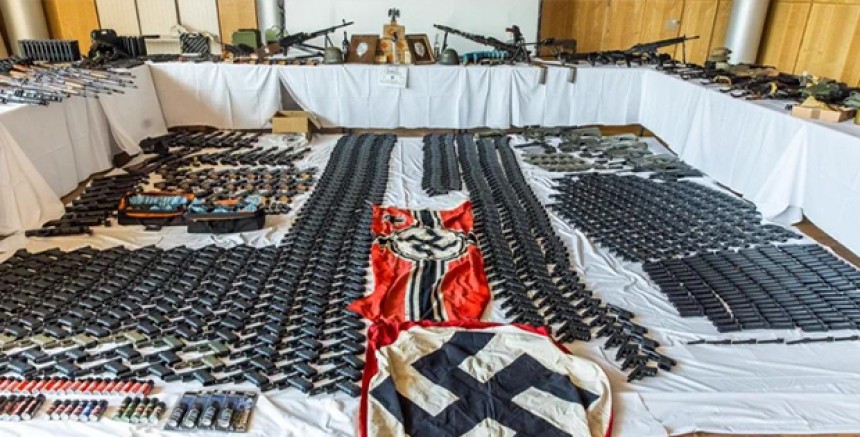 Avusturya'da Neonazi gruba yapılan baskında tam bir cephanelik yakalandı  