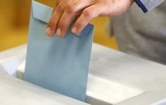 Avusturya'da oy verme işlemi bugün başladı 