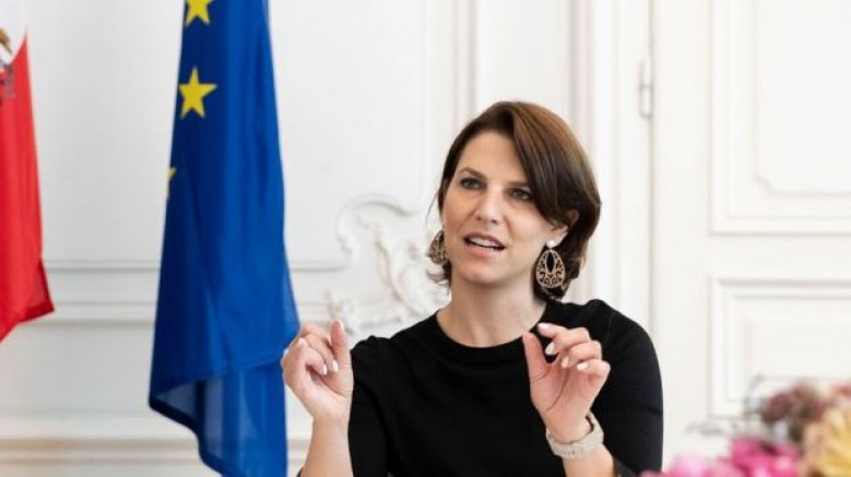 Avusturya’da zorunlu Aşılama, Aşıların Etkinliğine Bağlı!