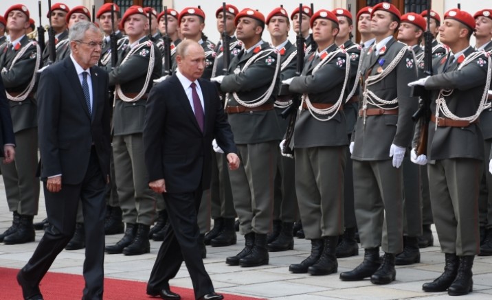 Avusturya dört Rus diplomatın, Viyana Sözleşmesi'ne aykırı davrandıkları gerekçesiyle sınır dışı ediyor 