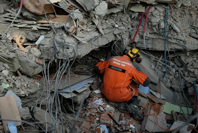 Avusturya ekibi yeniden kurtarma çalışmalarına başladı 