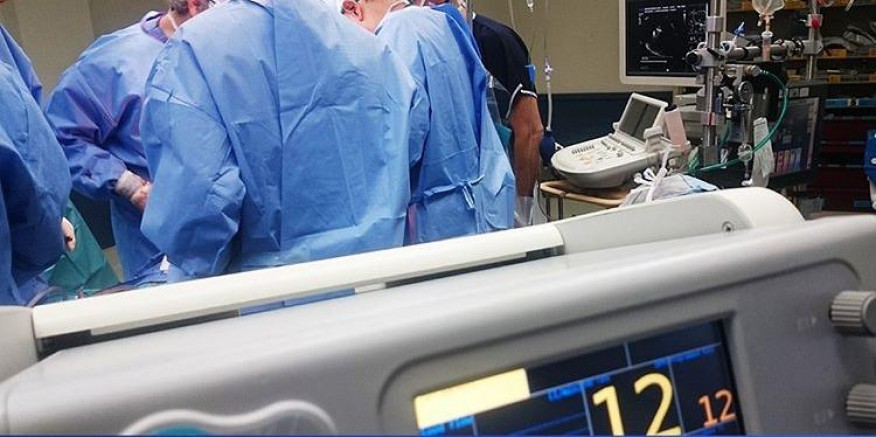 Avusturya Linz ‘de Ameliyat esnasına asistanına bıraktığı hasta yaşamını yitirdi  