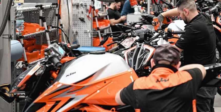 Avusturya’nın Ünlü Motosiklet Üreticisi KTM’de Noel Öncesi Maaş Krizi