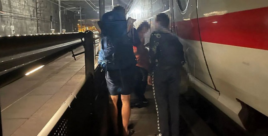 Bahn-ICE “Donauwalzer” Tünelde Mahsur Kaldı: 400 Yolcu 6 Saat Bekledi