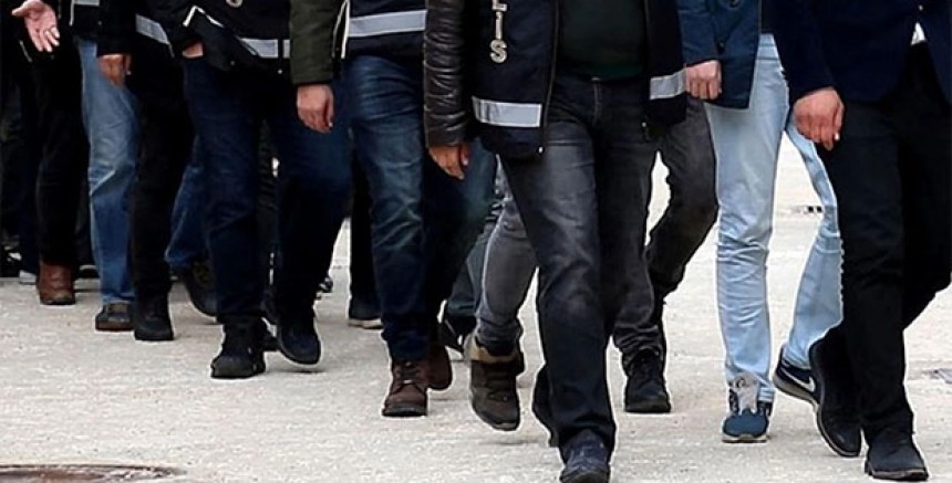 Balıkesir'de 'Kafes-34' Operasyonu: Elebaşı Gökhan Kuş'un Önderlik Ettiği Suç Örgütü Çökertildi